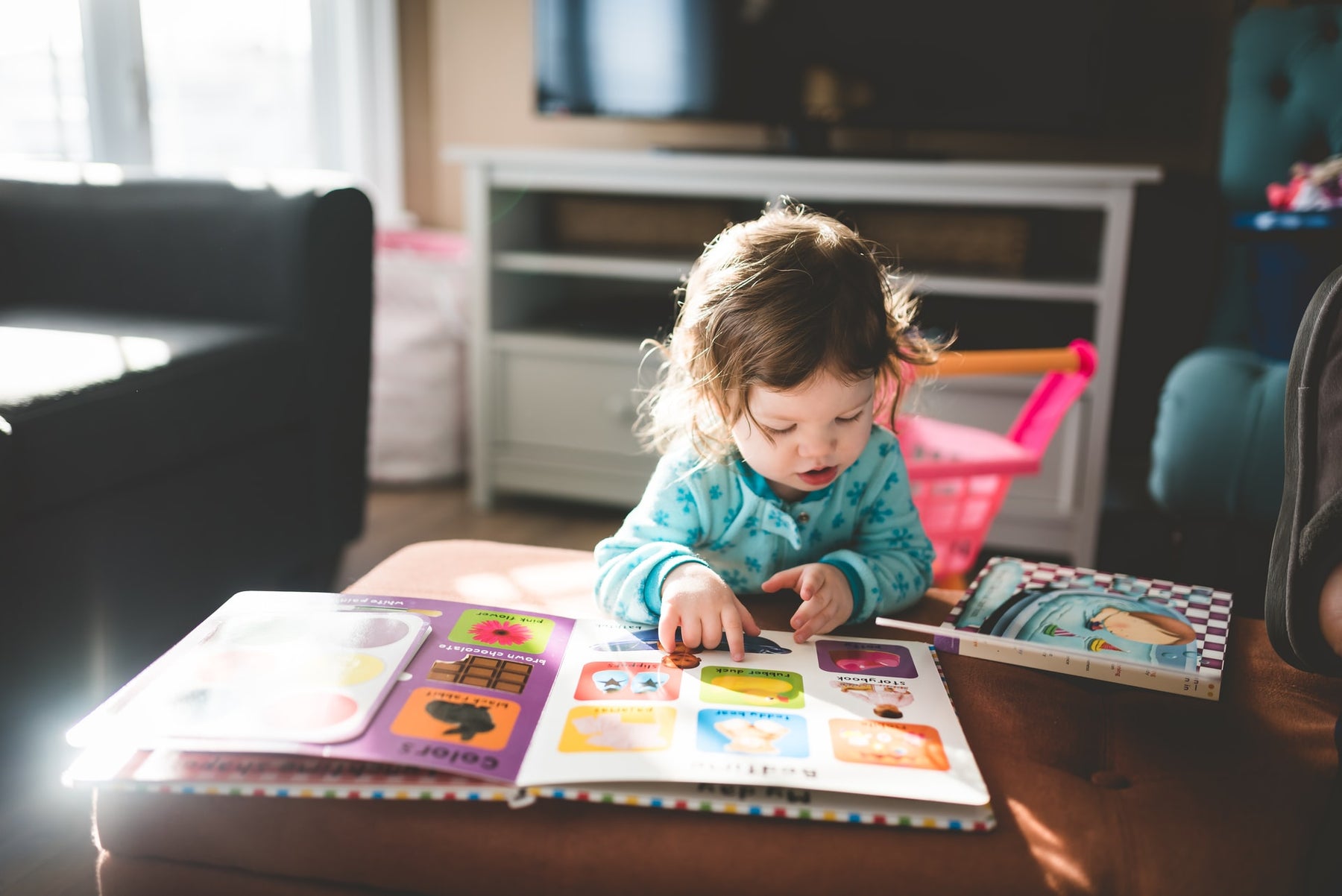 4 Ways Flashcards Help Toddler Development